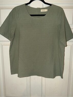 Roolee Olive Green Short Sleeve Scoop Neck Top